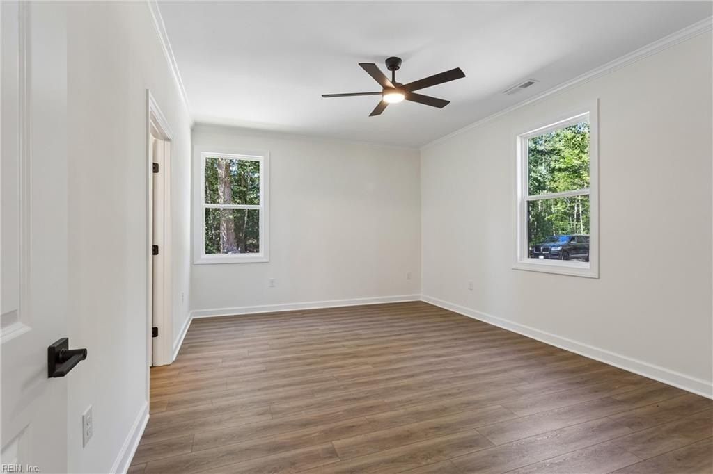Edgar Lane. Elberon, VA 23846