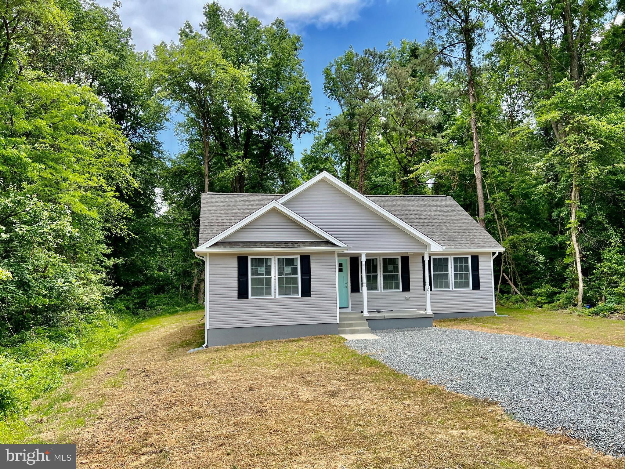 27 Otter Lane. Montross, VA 22520