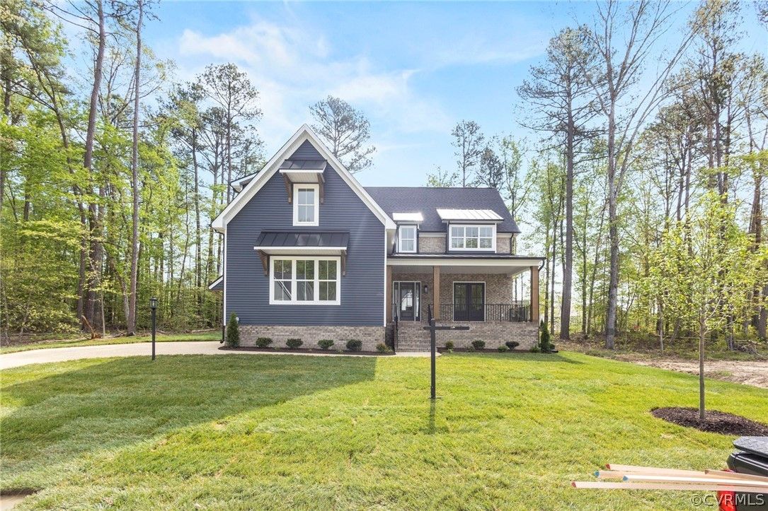 4912 Lake Summer Loop. Moseley, VA 23120