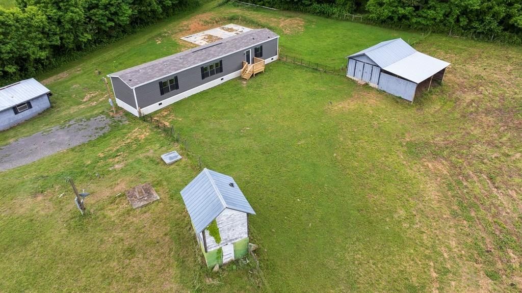 613 Rakestown Rd. Ivanhoe, VA 24350