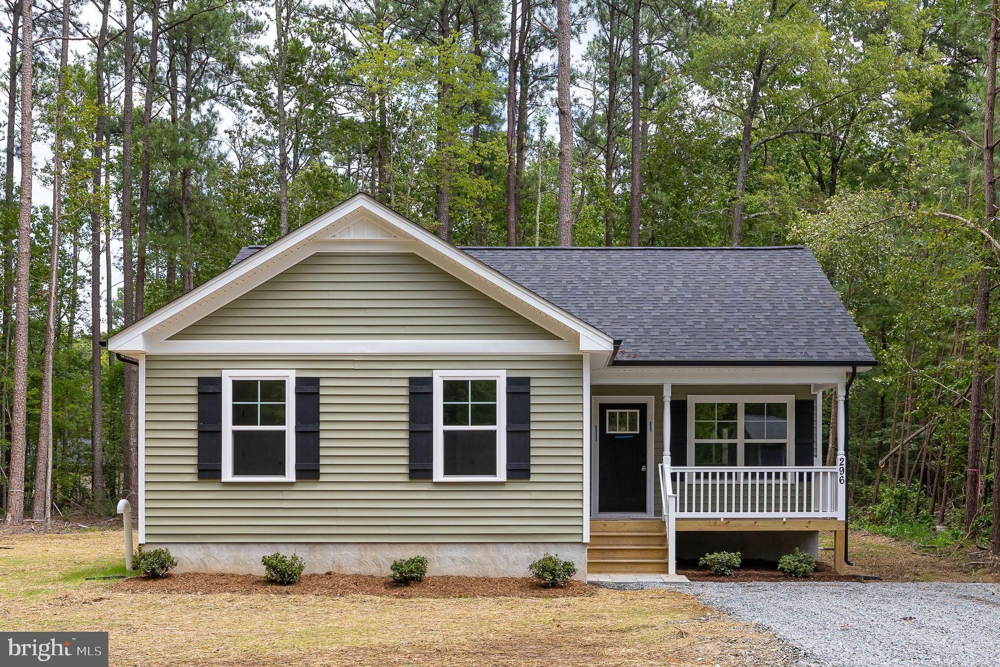 102 Azalea Way. Colonial Beach, VA 22443