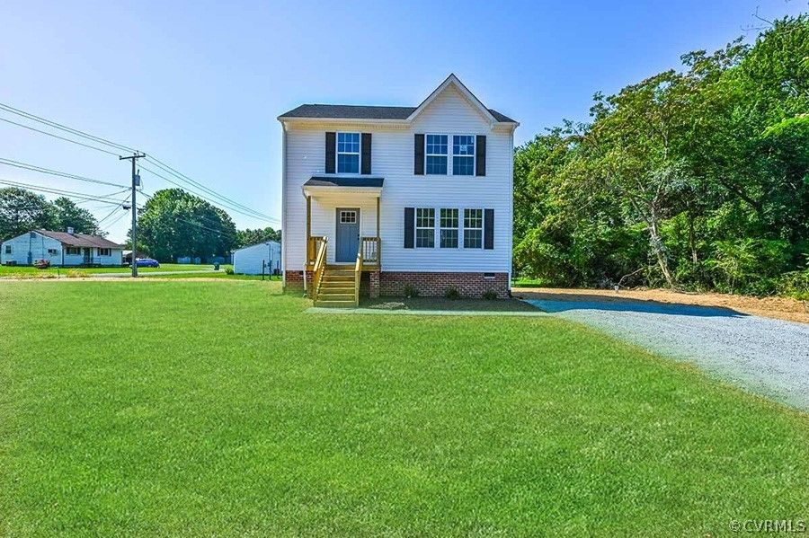 418 Woodlyn Drive. Ruther Glen, VA 22546