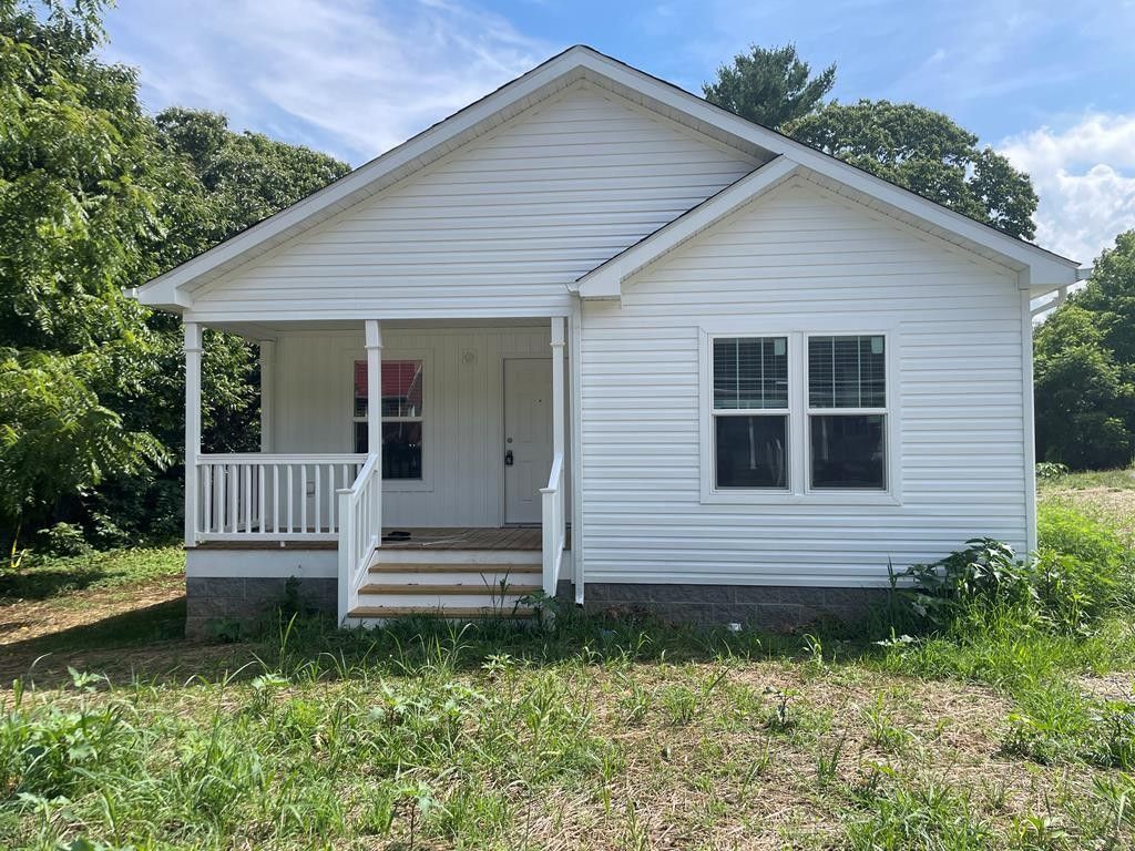 343 Pearl Avenue. Marion, VA 24354