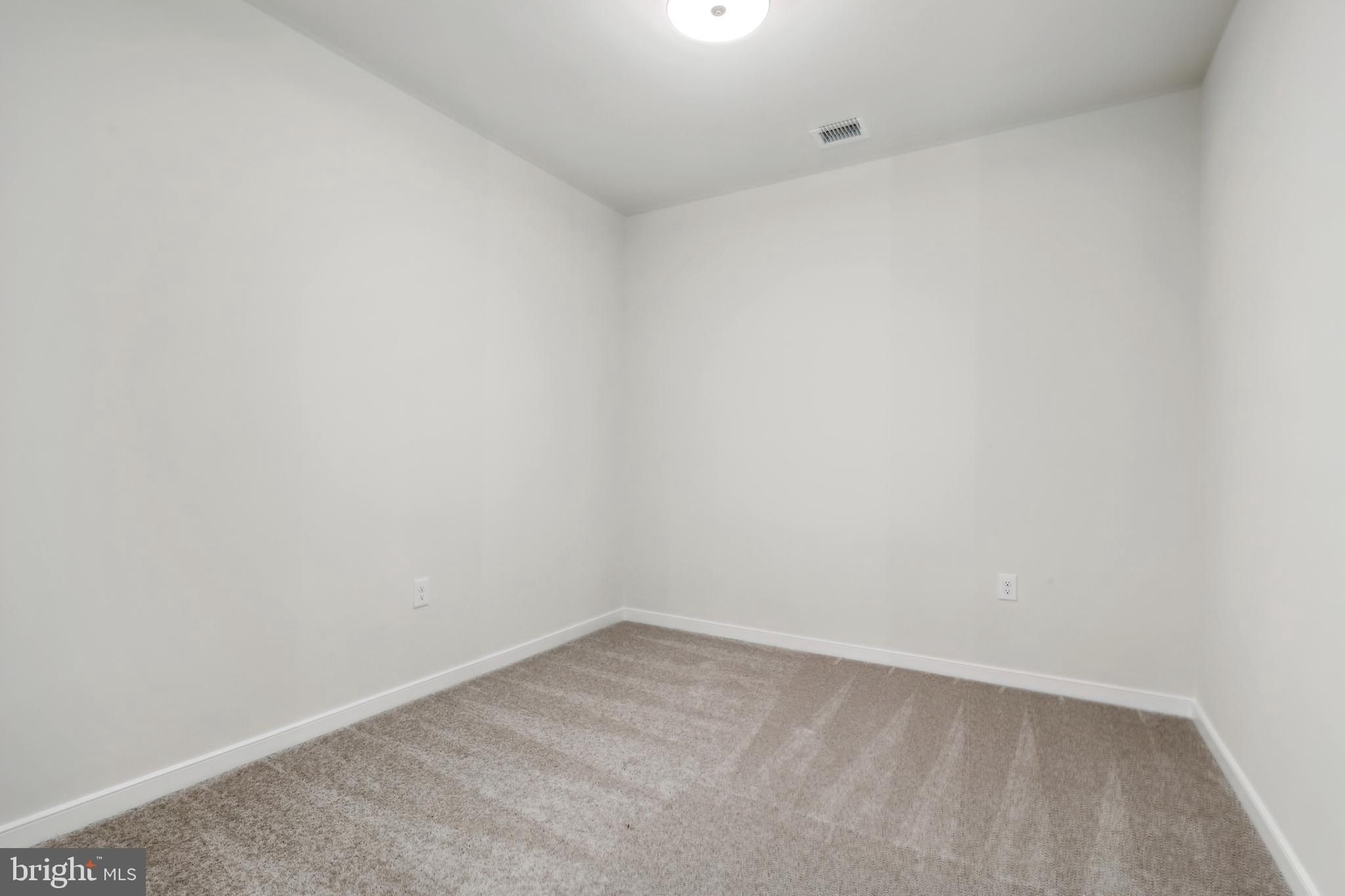 750 Mount Airy Terrace Ne. Leesburg, VA 20176
