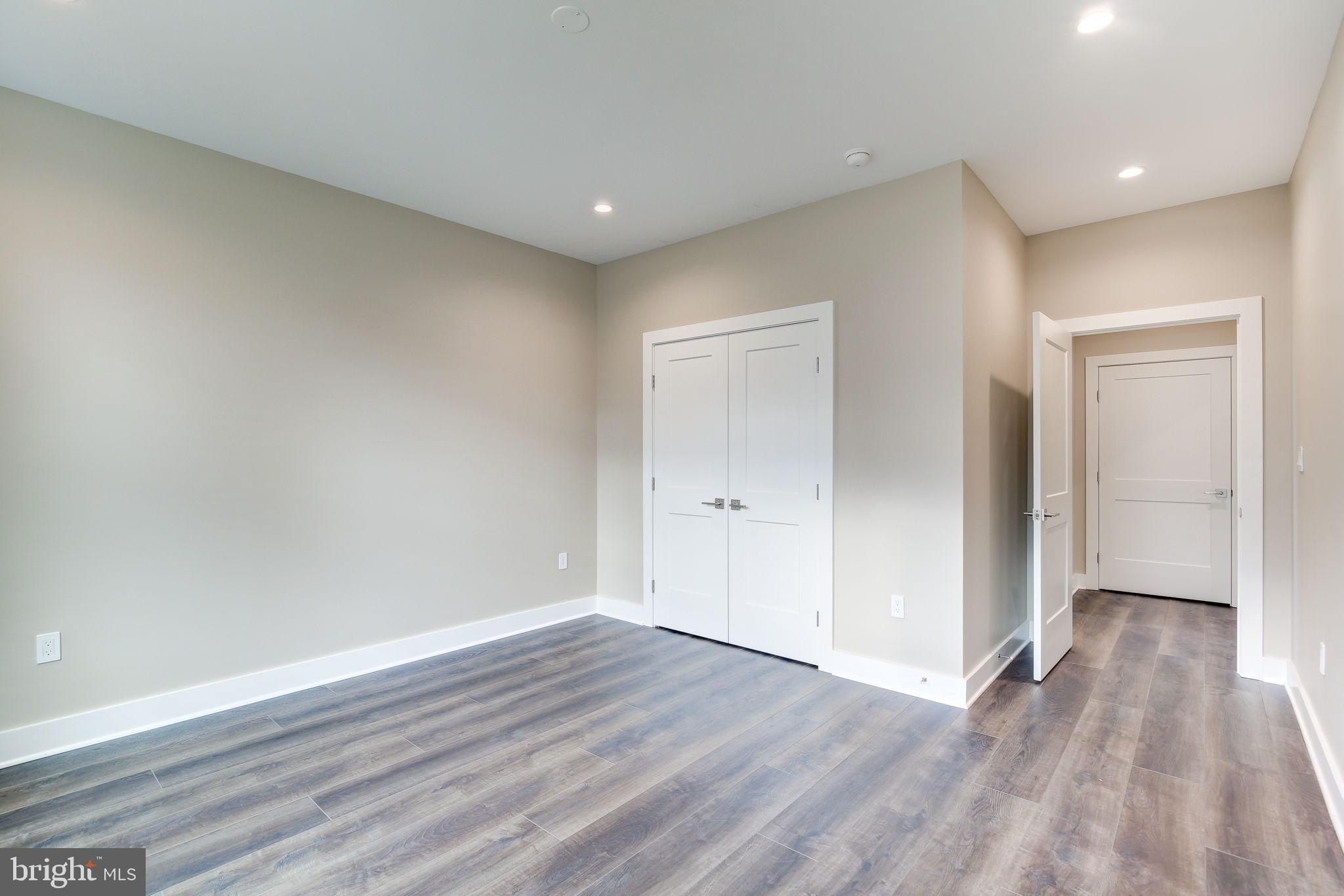 2211 Farougi Court. Herndon, VA 20170
