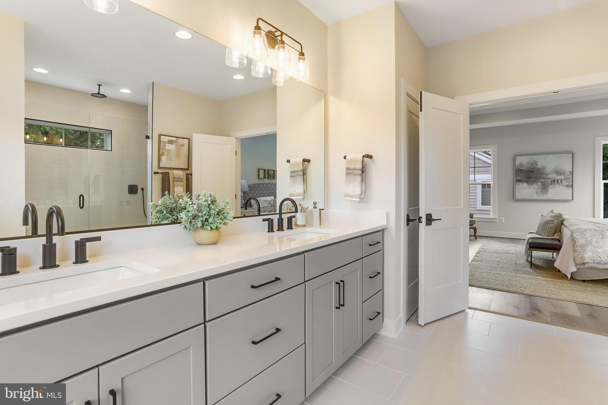 1933 N Van Buren Street. Arlington, VA 22205