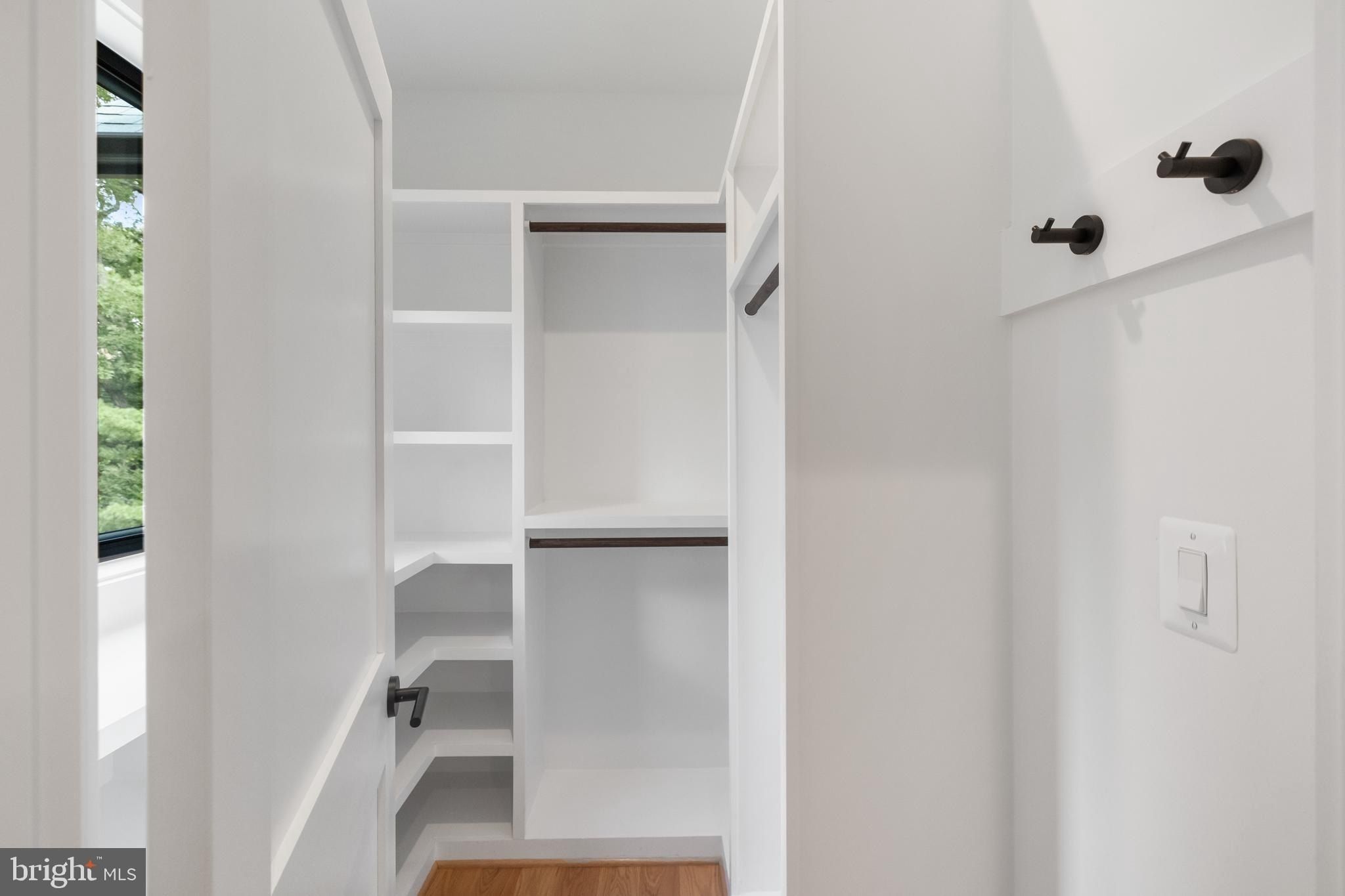7727 Helena Drive. Falls Church, VA 22043