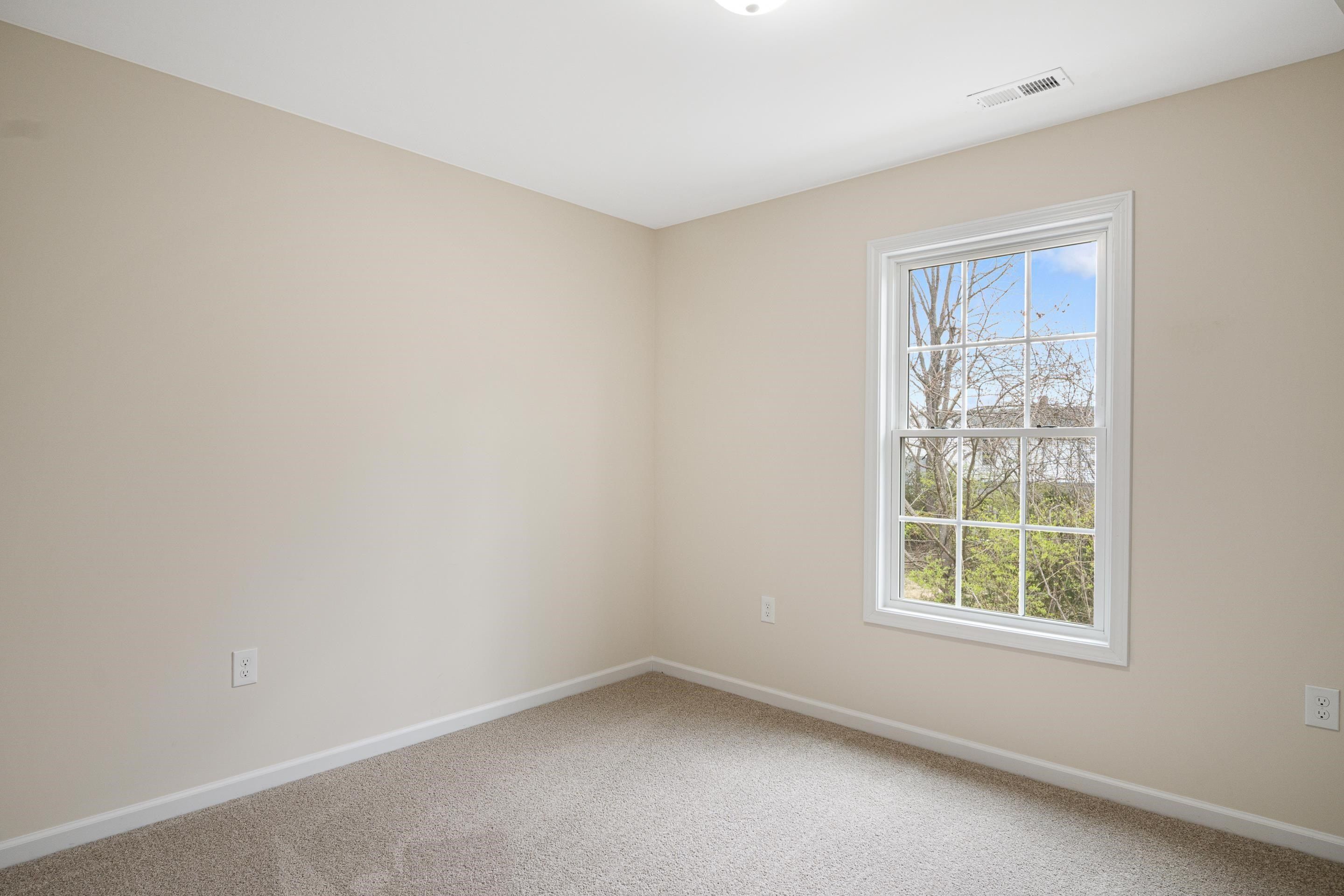 6135 Warren Newcomb Drive. Radford, VA 24141