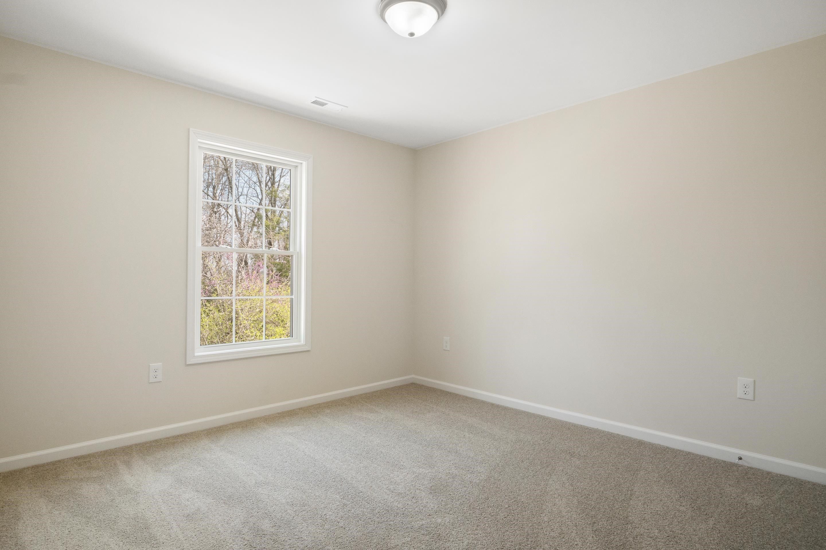 6138 Warren Newcomb Drive. Radford, VA 24141
