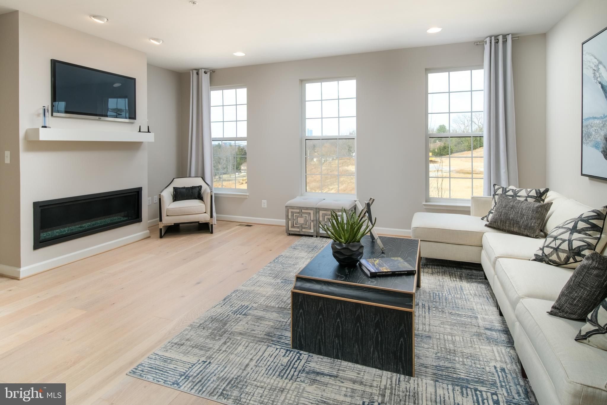 01 Fair Lakes Court. Fairfax, VA 22033