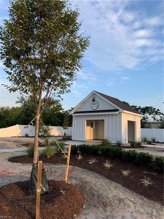 Mm The Yorkshire 2. Chesapeake, VA 23322