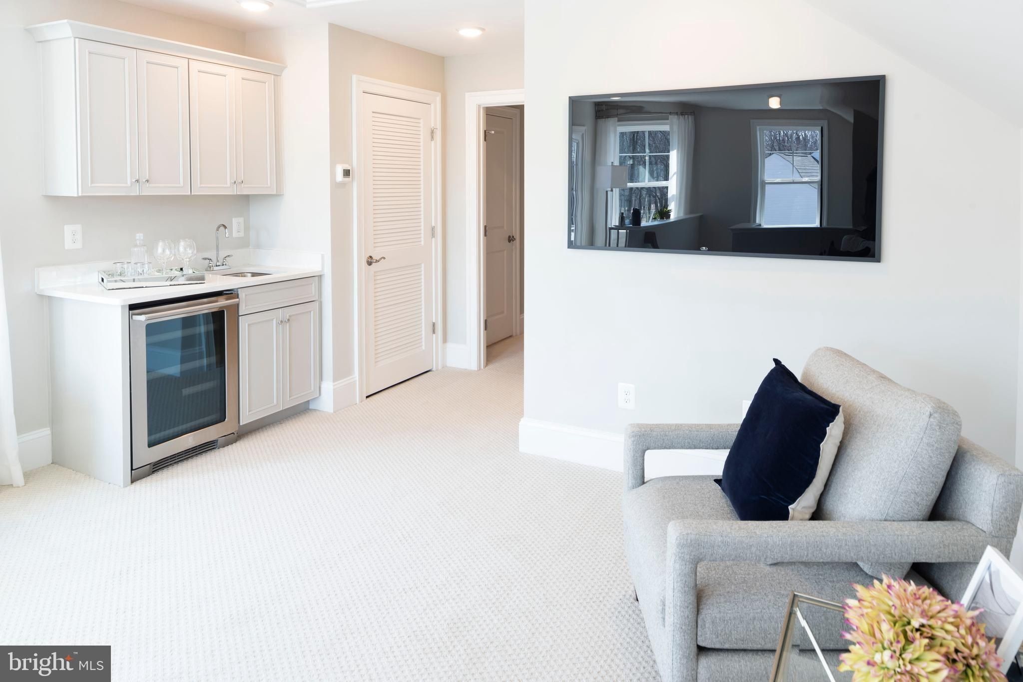 Classic Springs Drive. Manassas, VA 20112