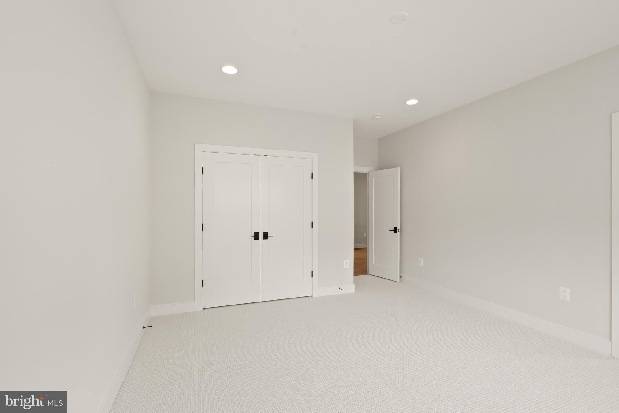 5817 2Nd Street S. Arlington, VA 22204