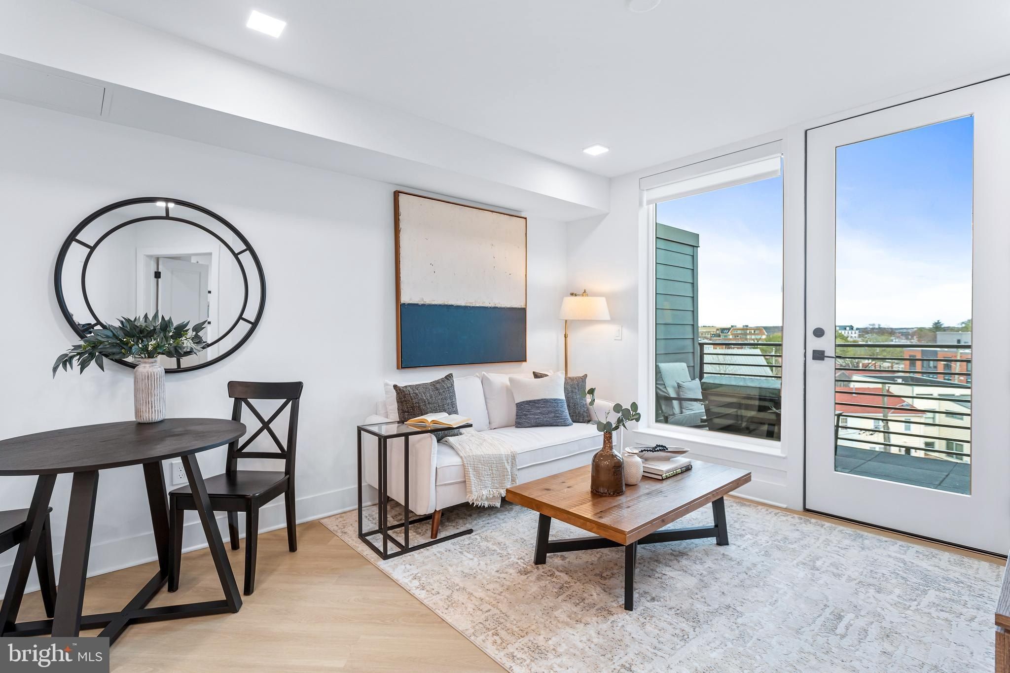 701 N Henry Street Unit 211. Alexandria, VA 22314