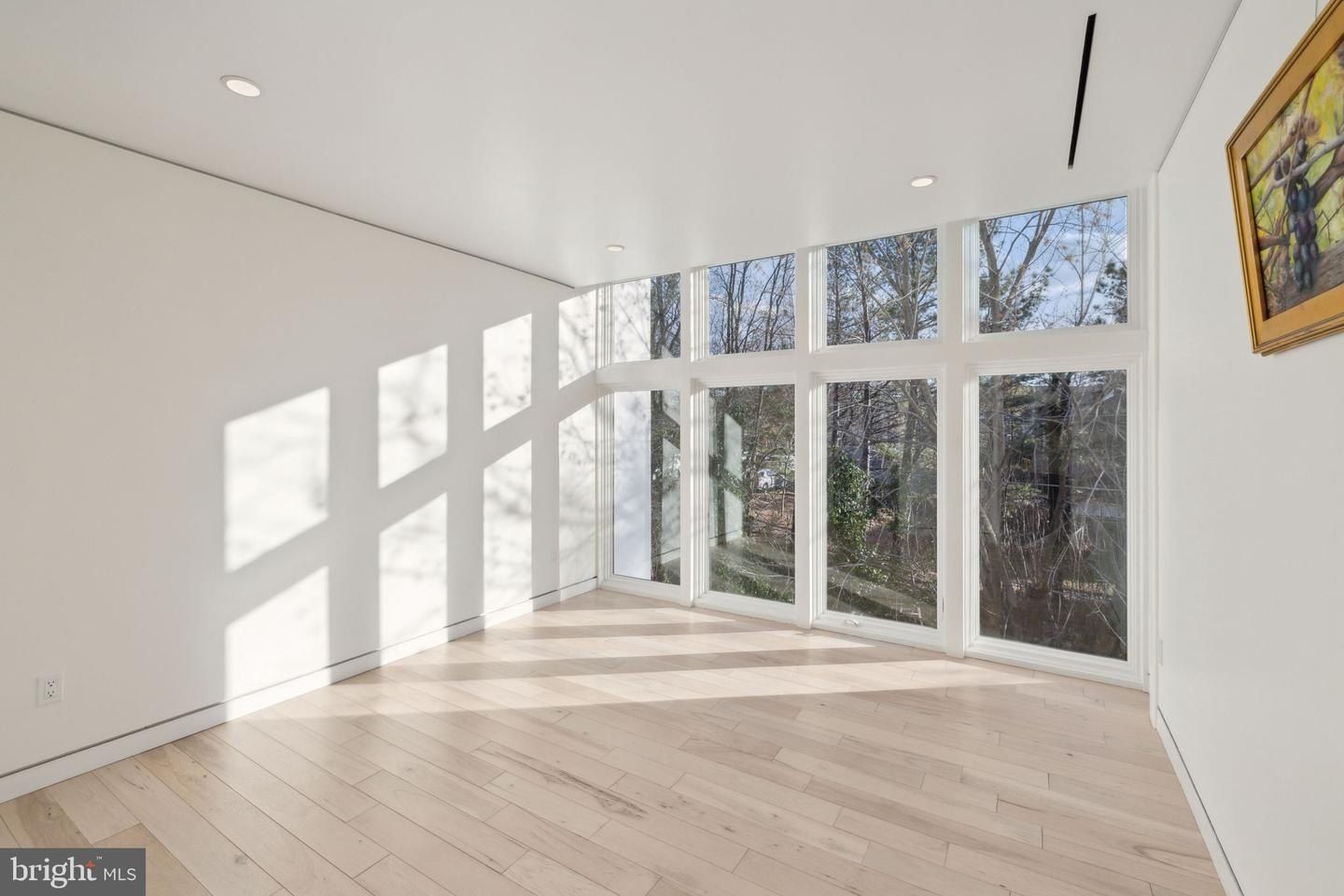 6304 Old Dominion Dr. McLean, VA 22101