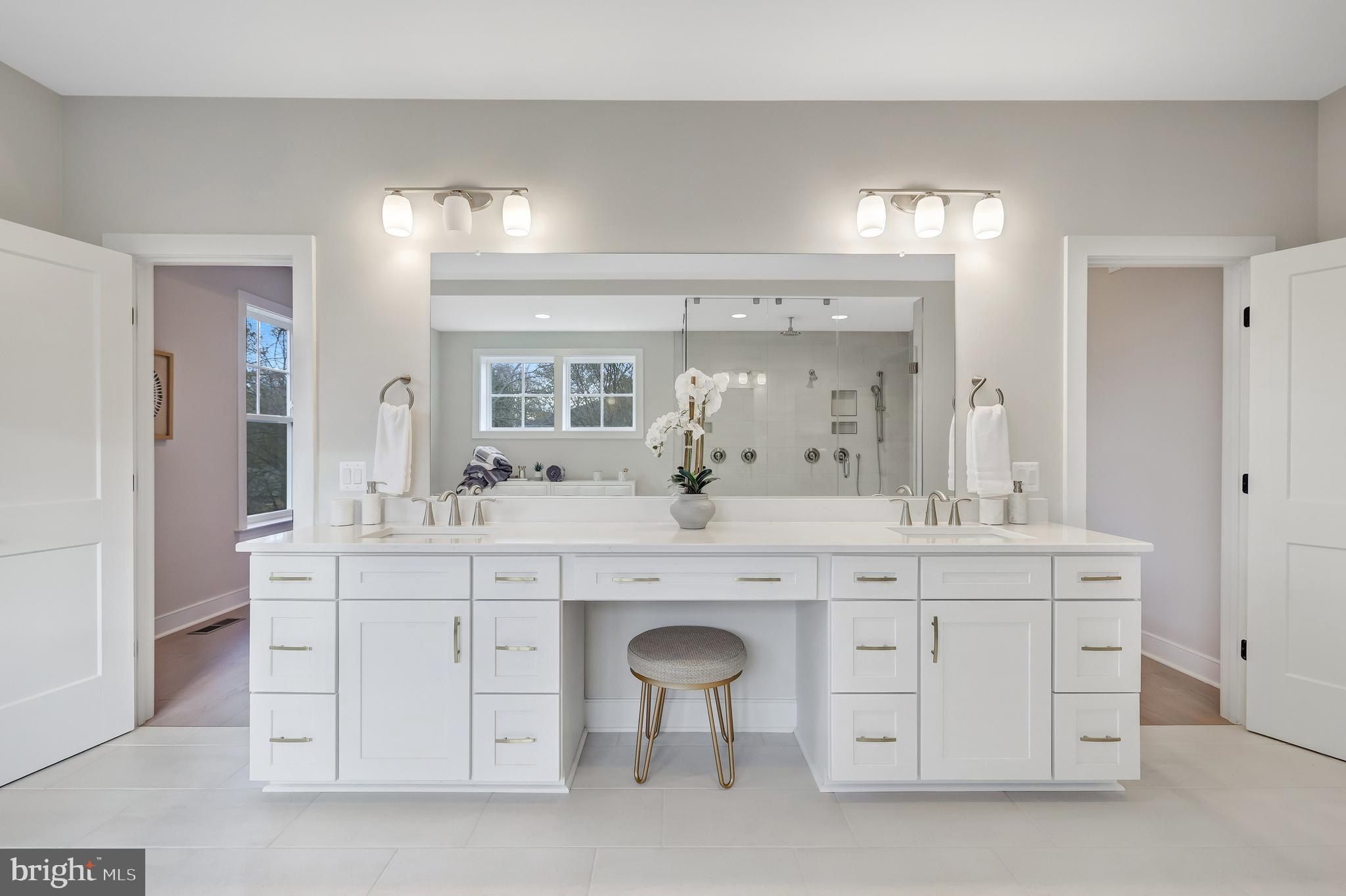 6654 Chilton Court. McLean, VA 22101