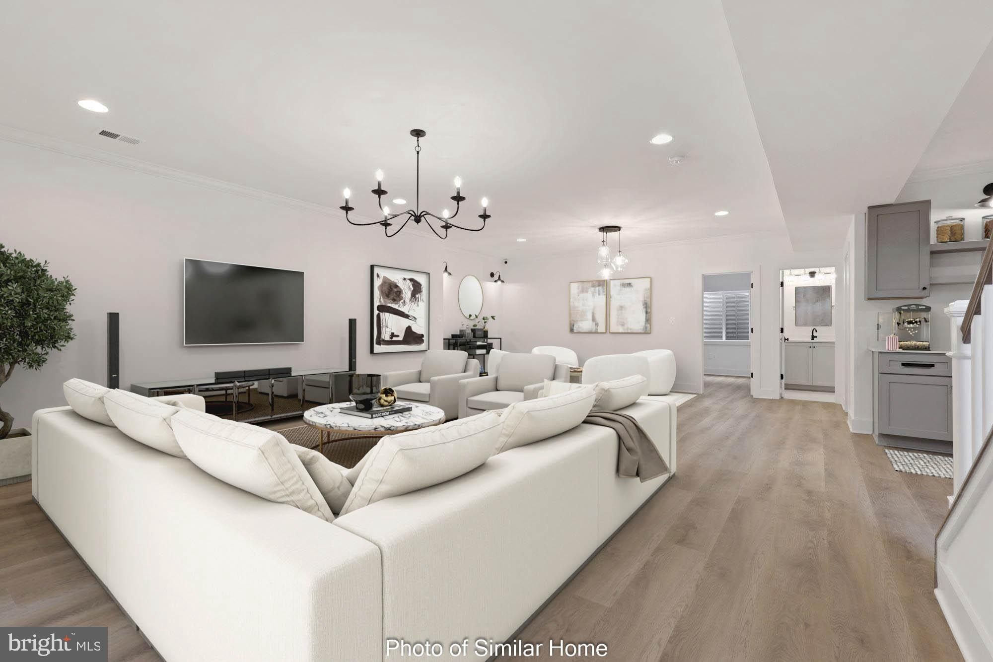 1816 N Jackson Street. Arlington, VA 22201