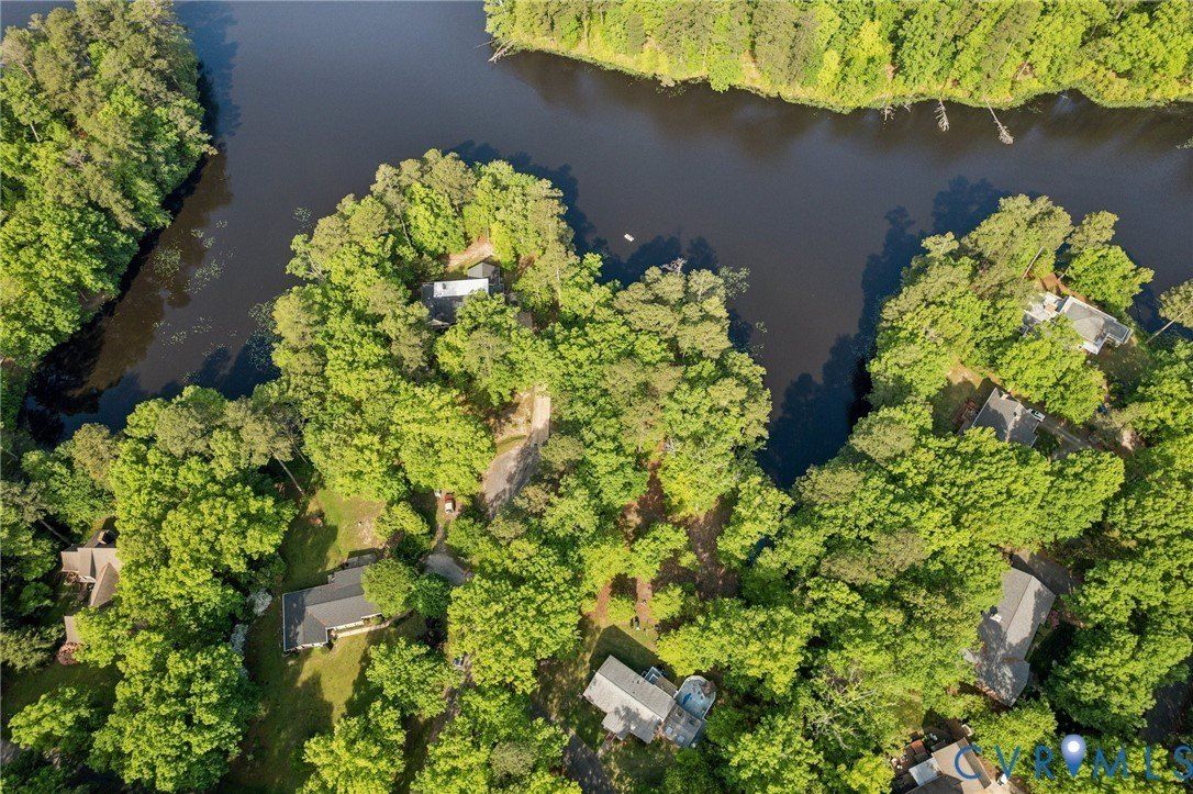 Tanager Court. West Point, VA 23181