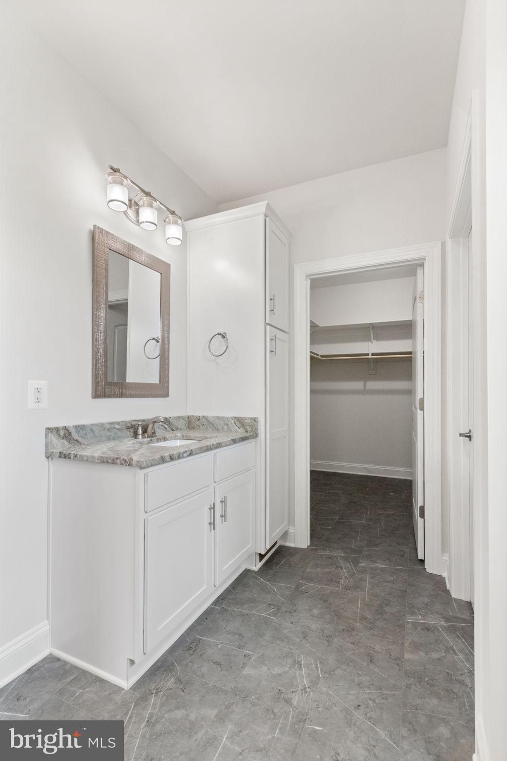 2012 Dozer Ln. Catlett, VA 20119