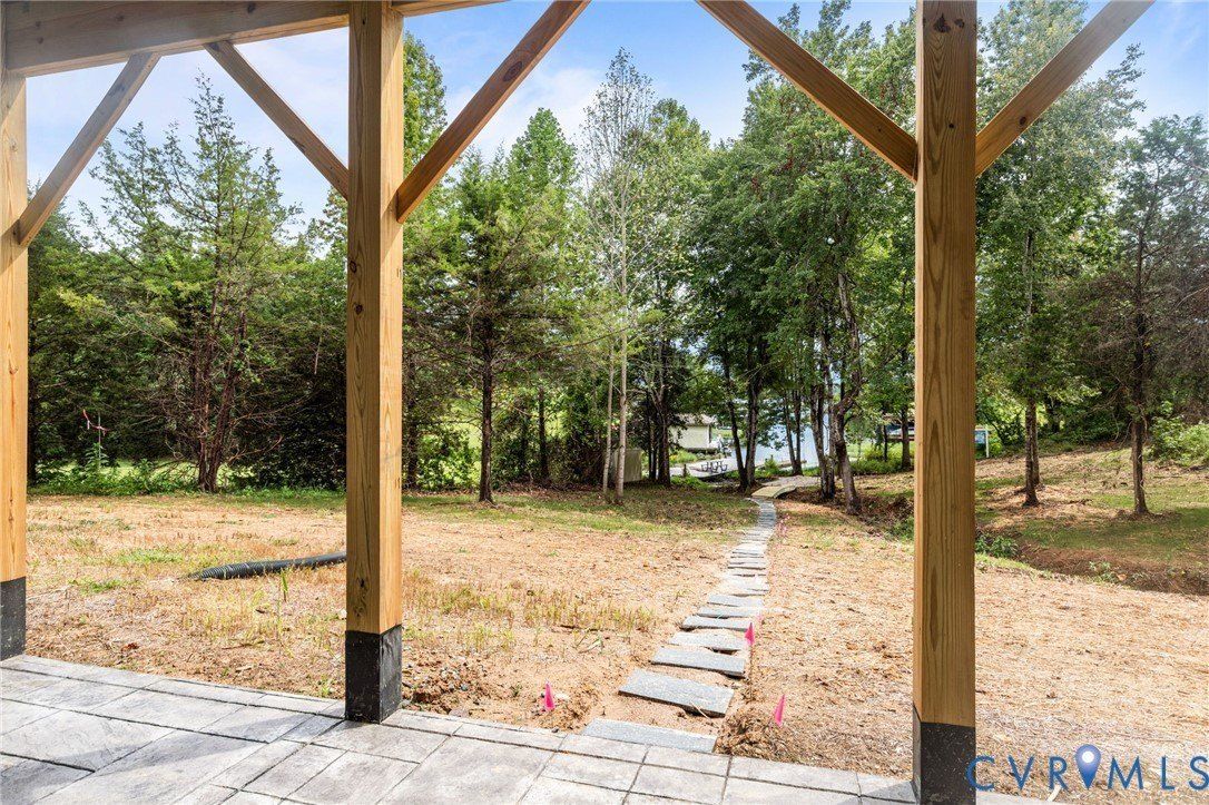 6206 Stubbs Cove Lane. Spotsylvania, VA 22551