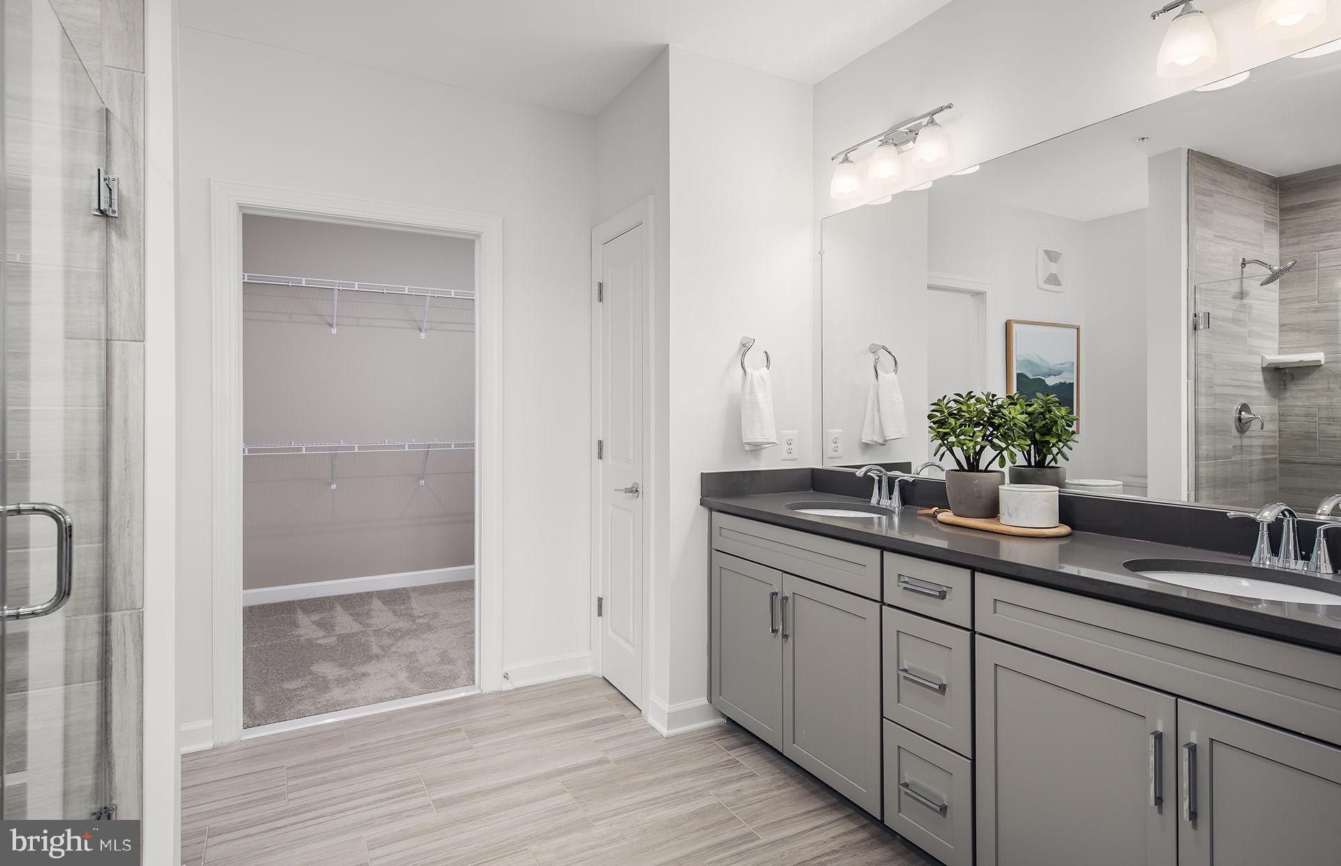 5800 Moonstone Way Unit 1. Haymarket, VA 20169