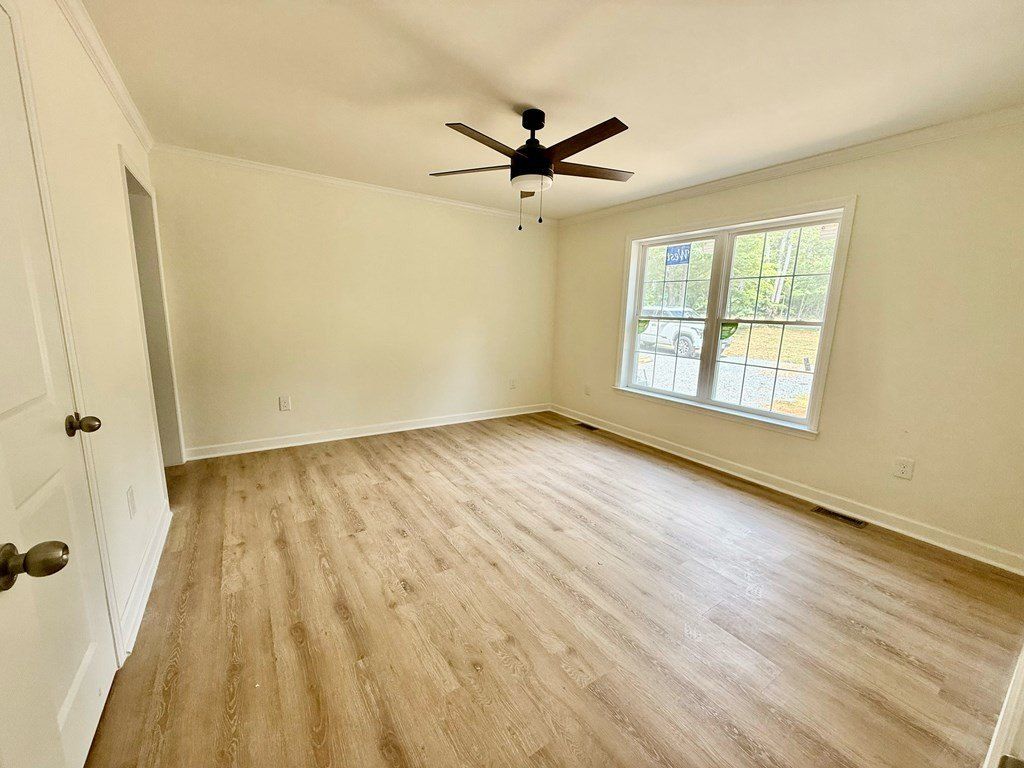 547 Cedar Point Drive. Buffalo Junction, VA 24529