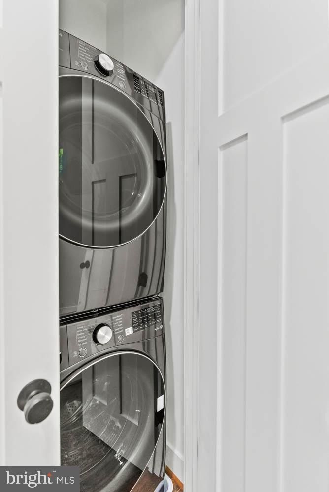 501 Yeonas Drive Sw. Vienna, VA 22180