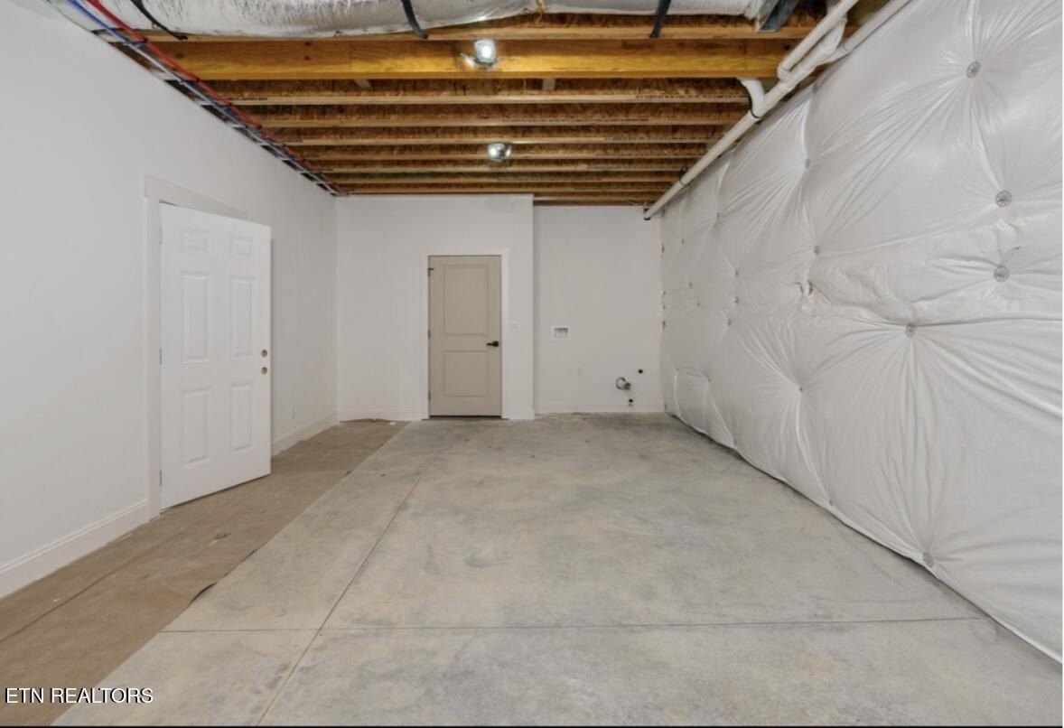 12126 Lasalle Court. Glade Spring, VA 24340