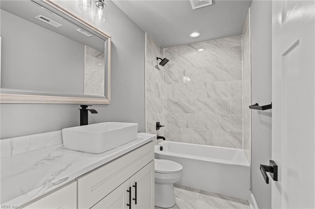 1827 Broadstreet Road. Hampton, VA 23666