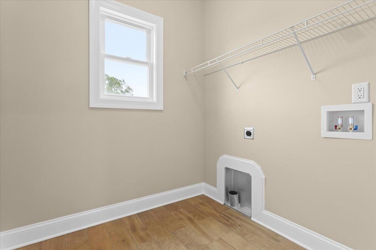 2002 Plateau Rd Se. Roanoke, VA 24014