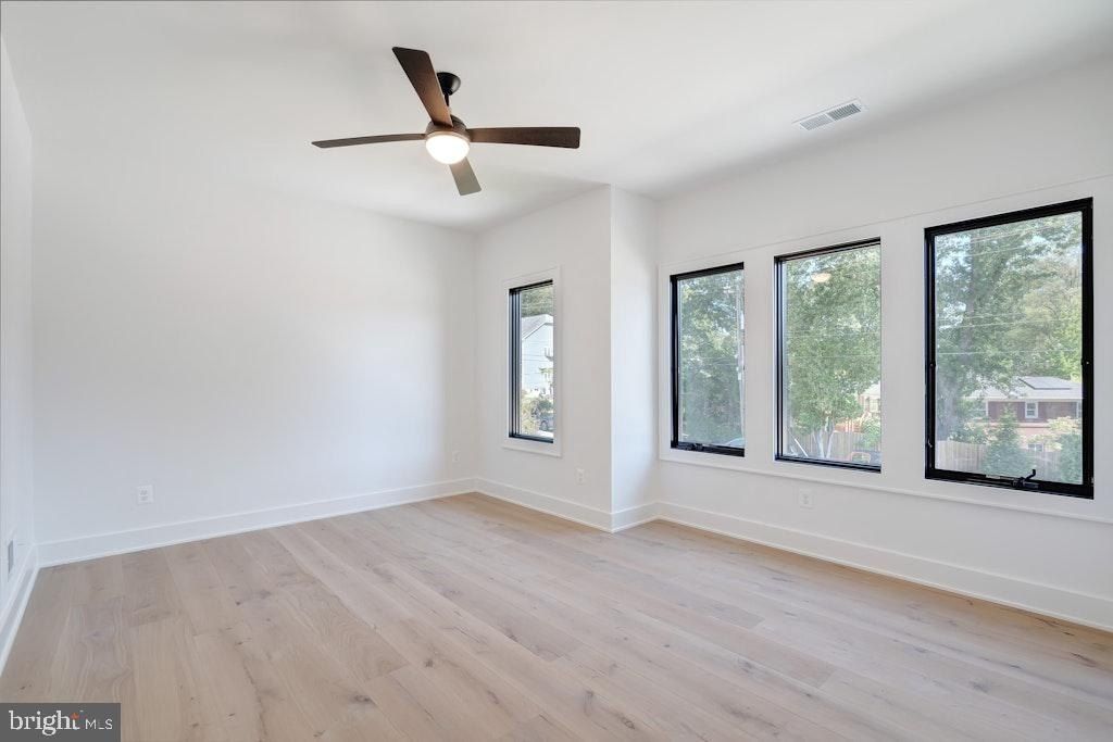 5225 Little Falls Road. Arlington, VA 22207