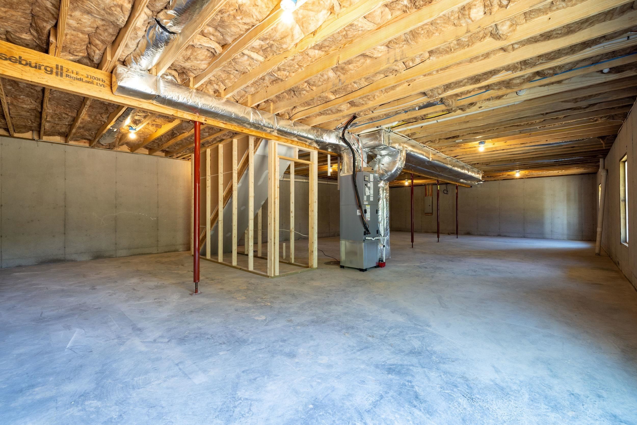 16854 E Summit Ave. Elkton, VA 22827