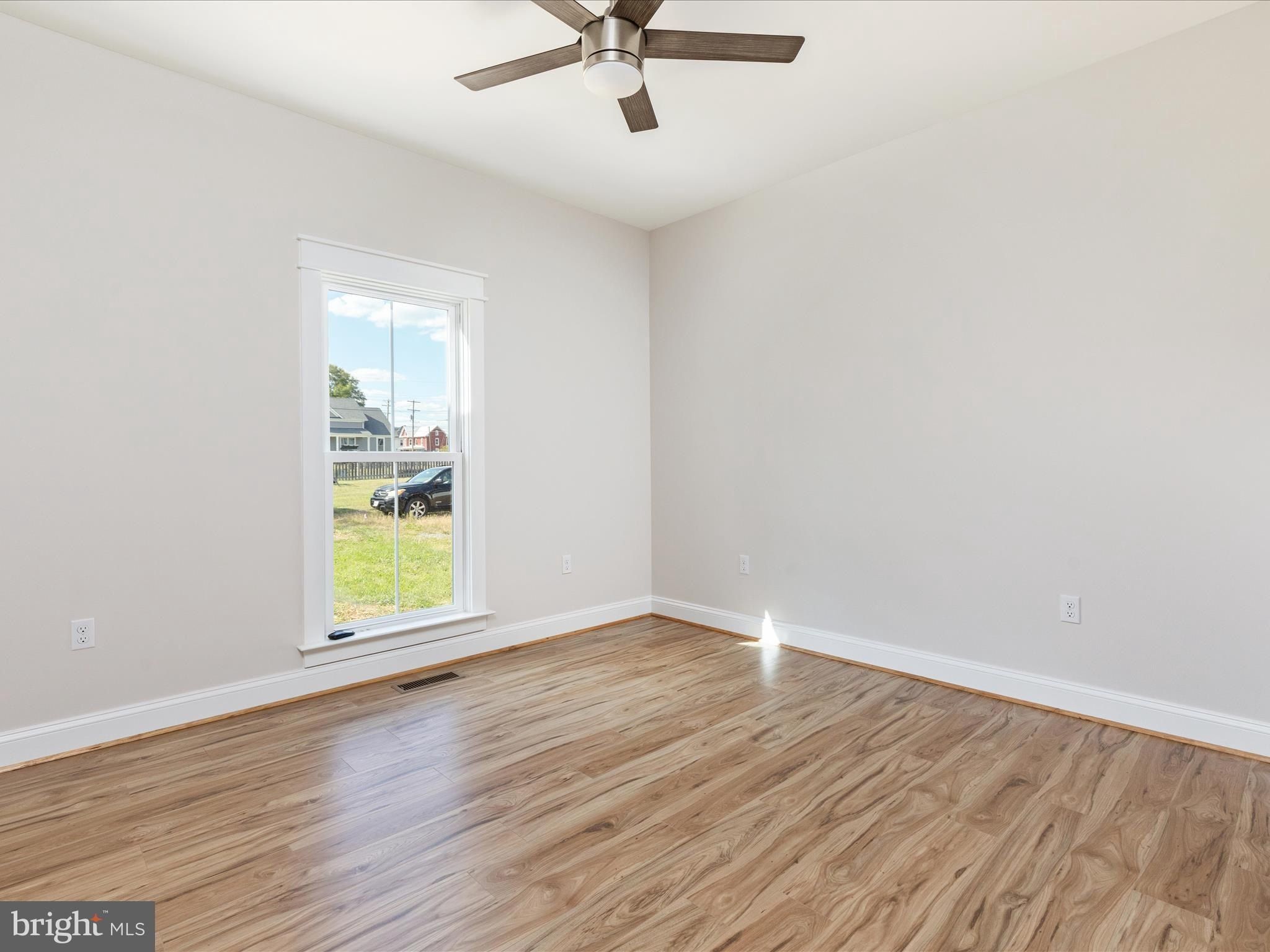 176 S Virginia Street. Strasburg, VA 22641