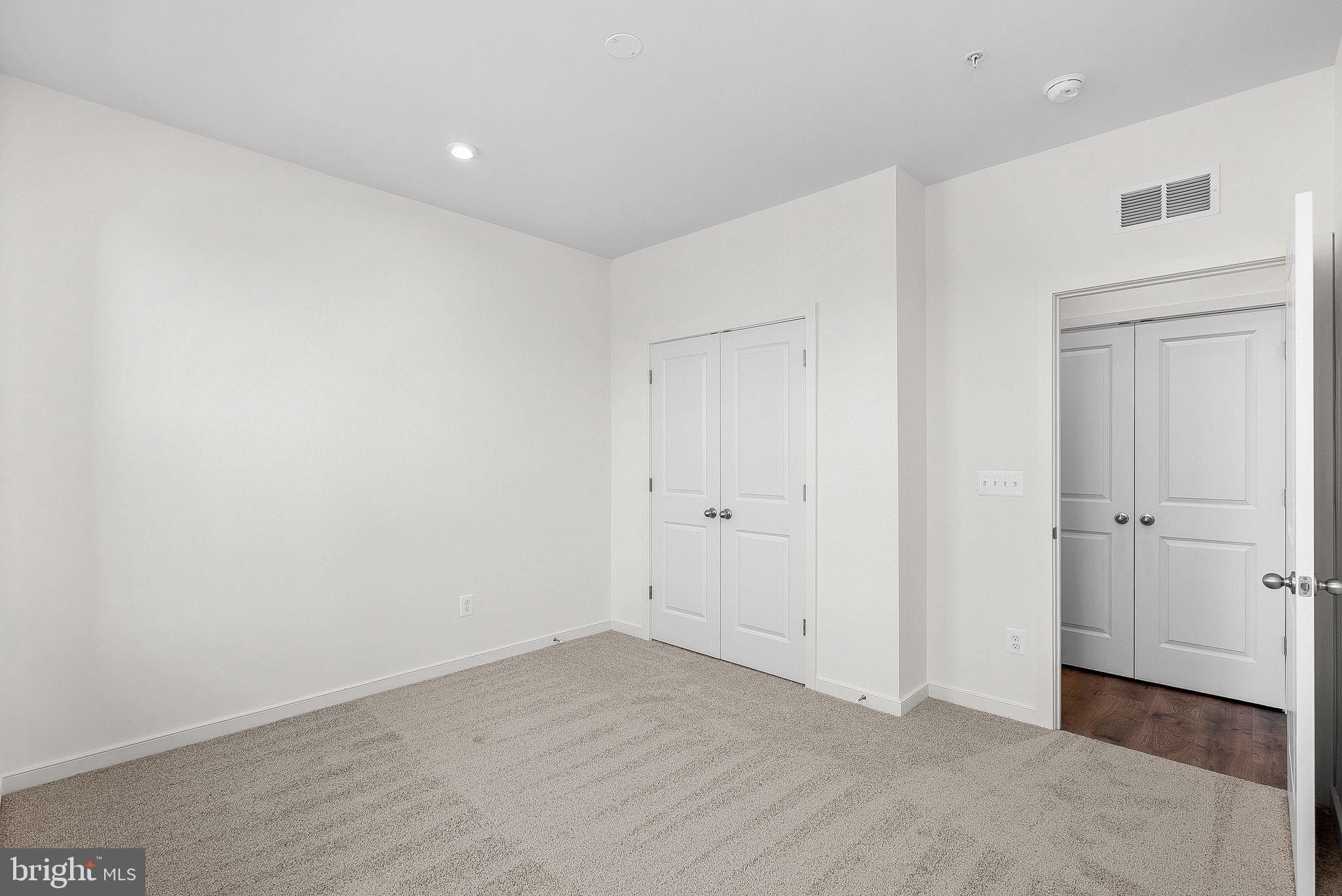 19752 Misty Moss Square. Ashburn, VA 20147