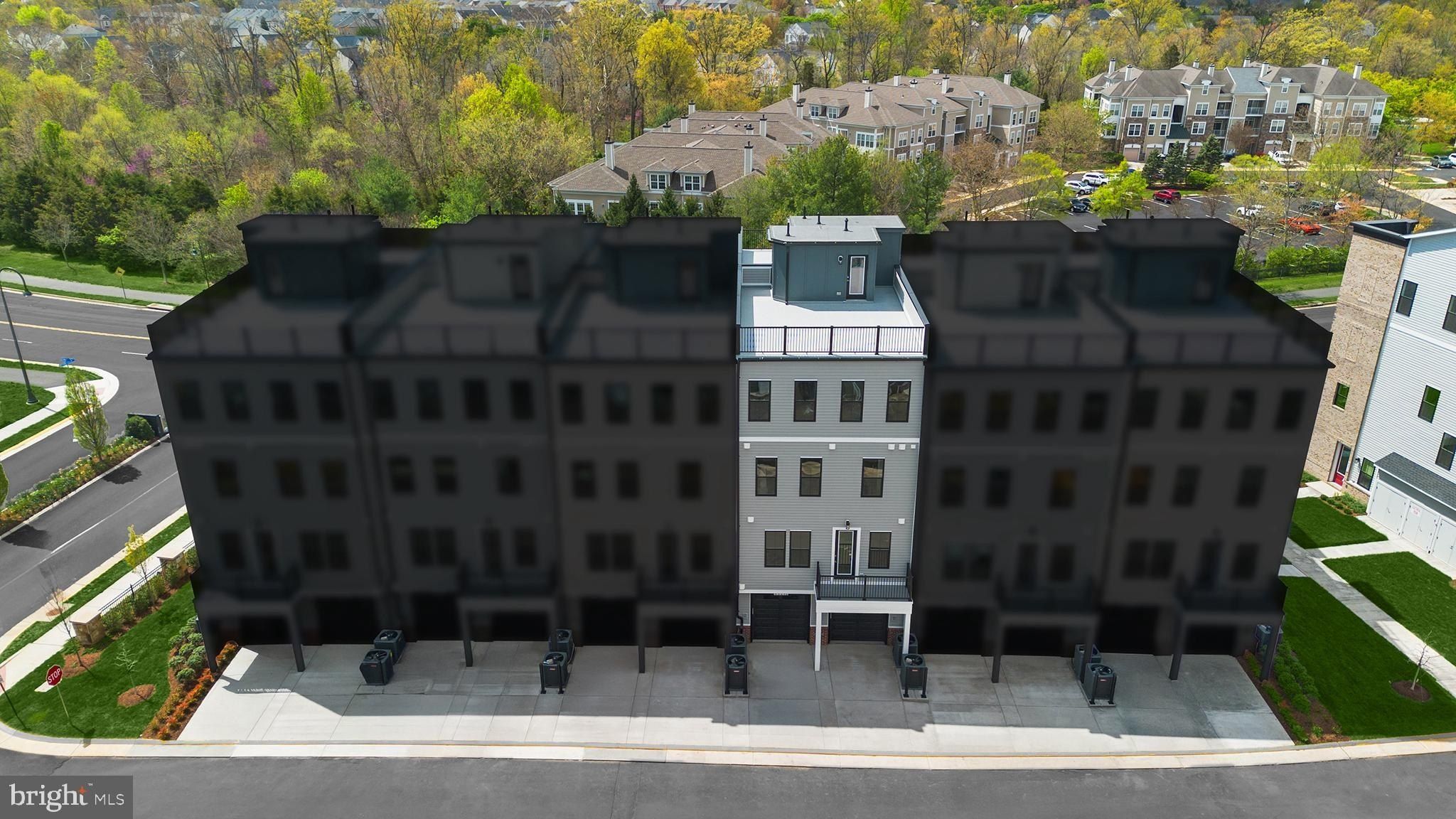 43298 Farringdon Square. Broadlands, VA 20148