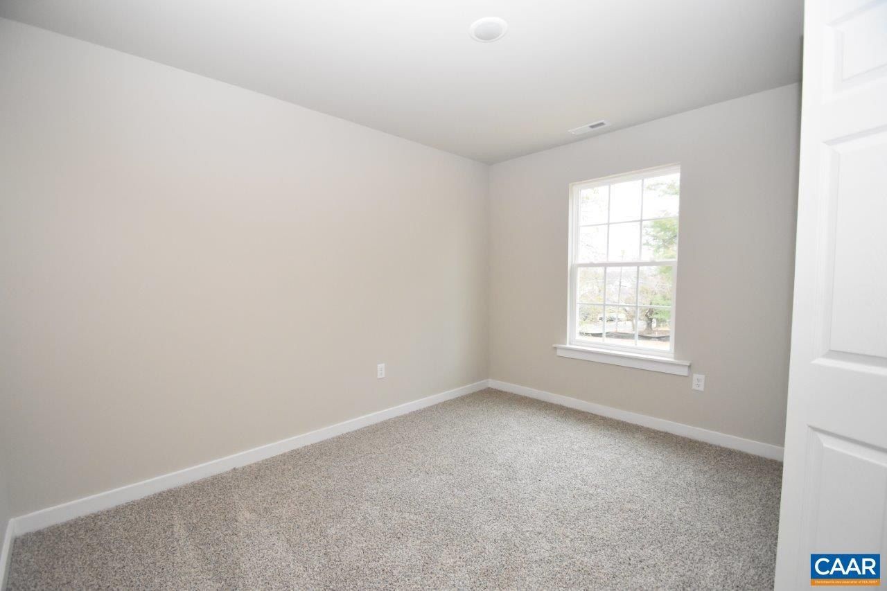 12 Derosa Ct. Palmyra, VA 22963