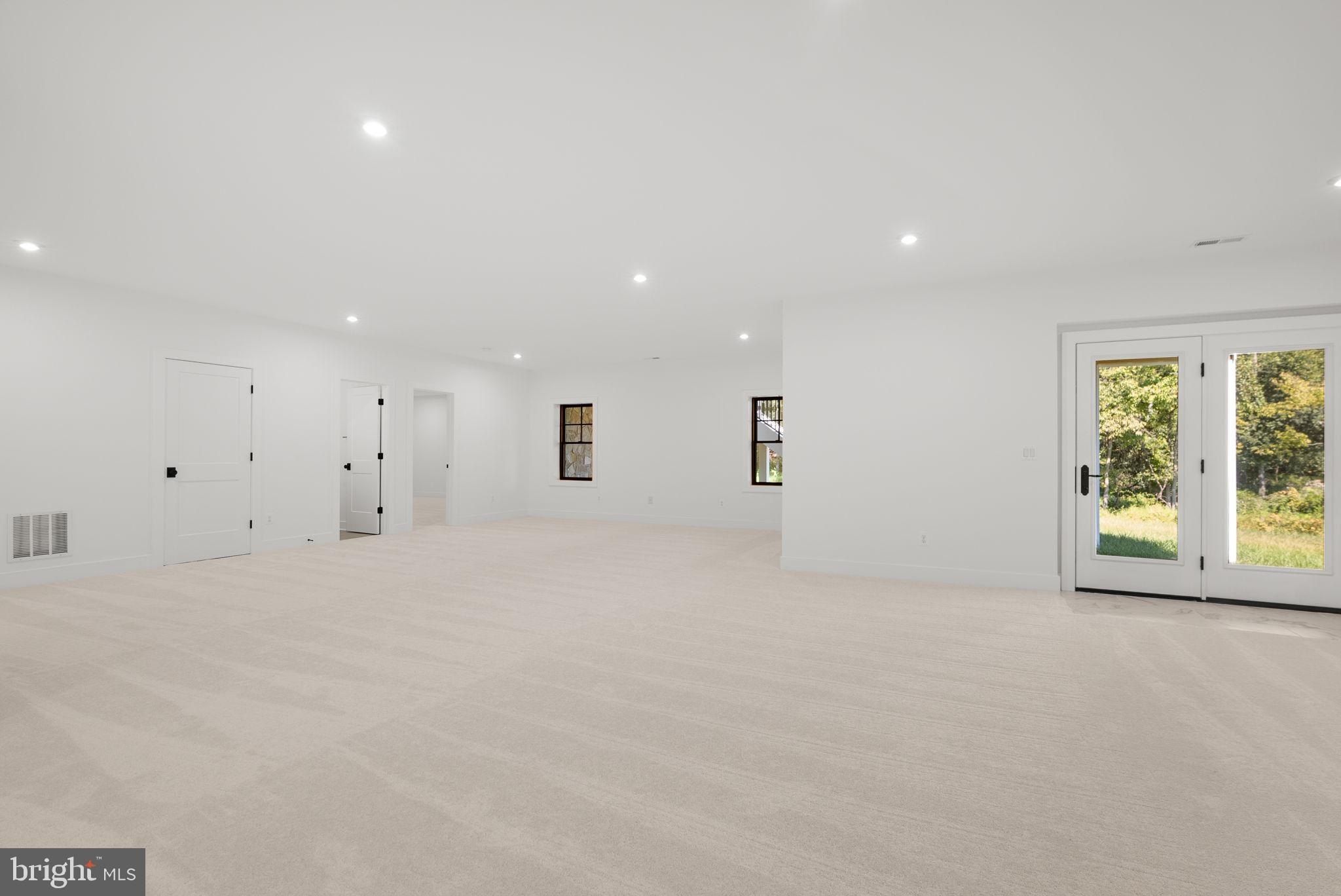 38652 John Wolford Road. Waterford, VA 20197