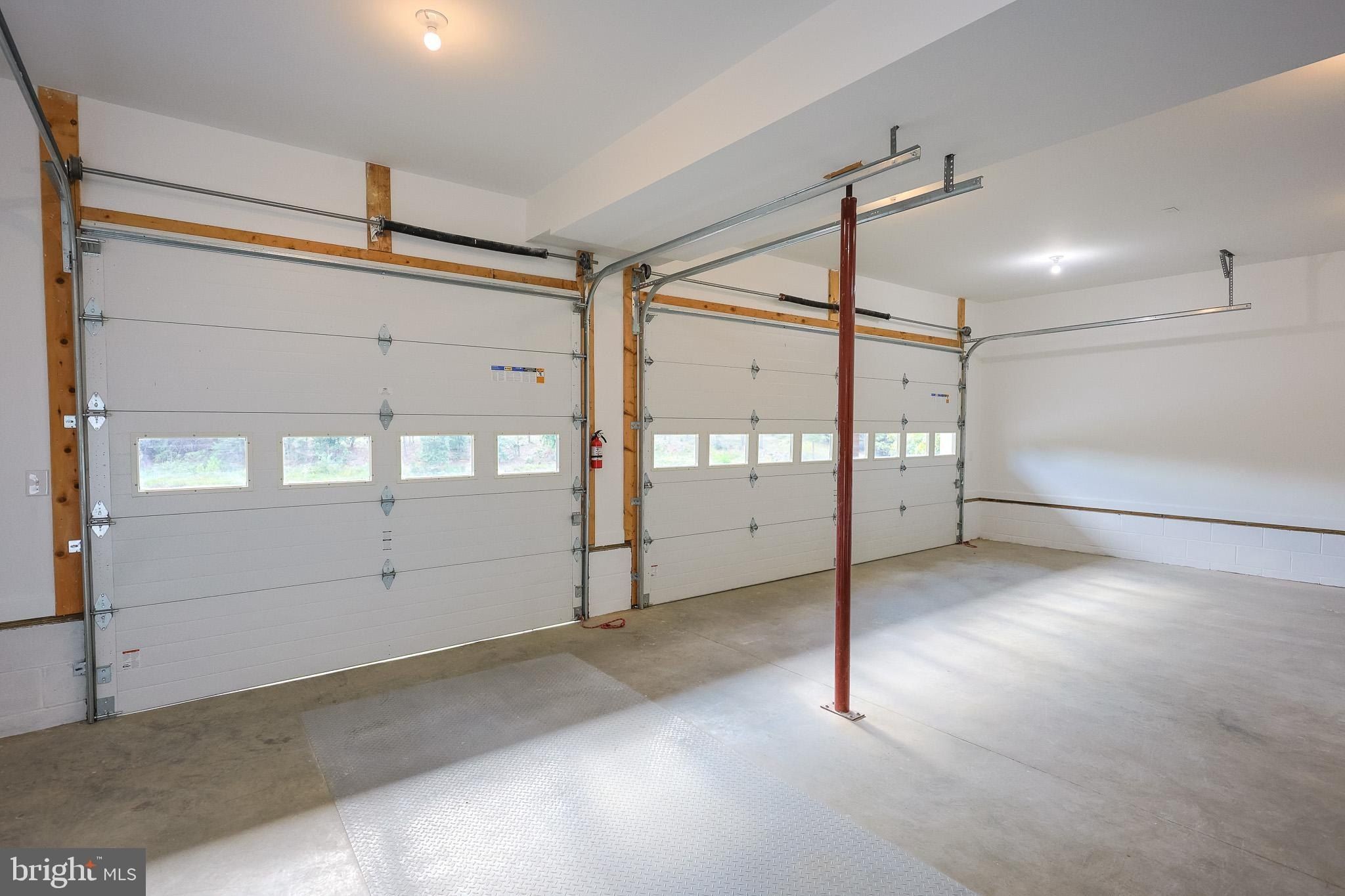 385 S Mcdaniel Lane. Shenandoah, VA 22849