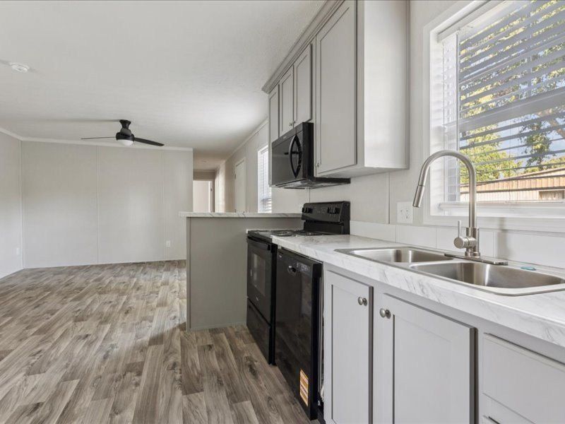 3 Clay Drive. Newport News, VA 23606