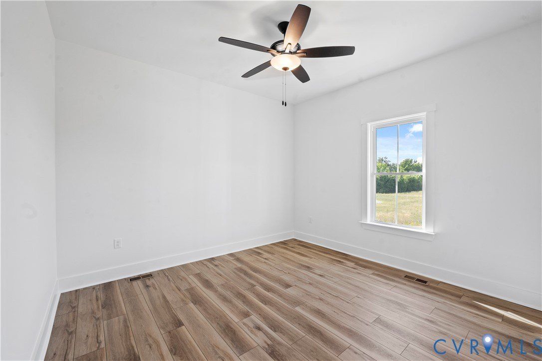 Tarwallet Road. Cumberland, VA 23040