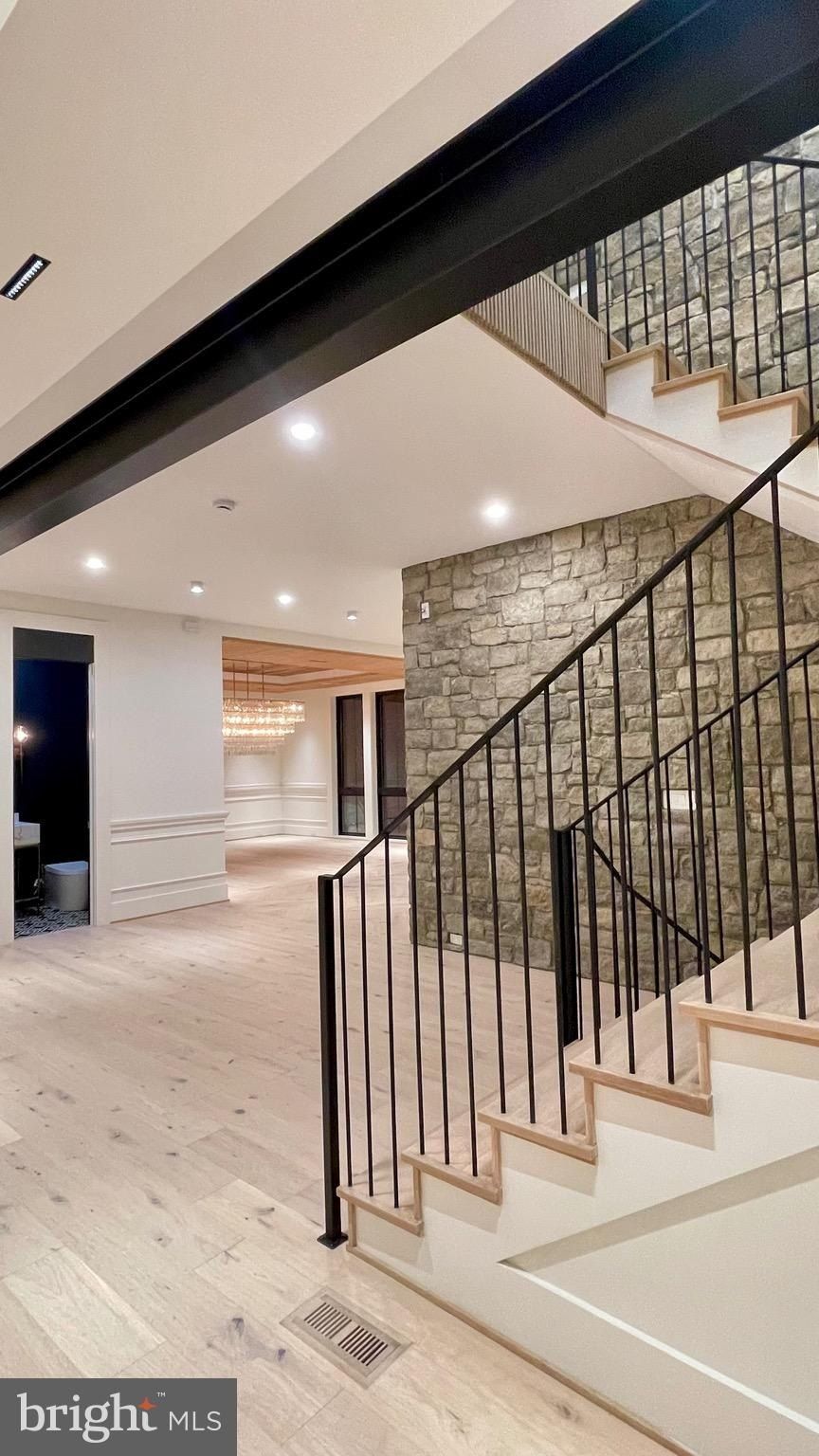 1441 Woodacre Drive. McLean, VA 22101