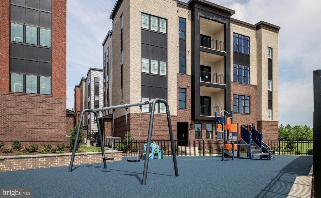 22141 Midmoore Drive. Ashburn, VA 20148