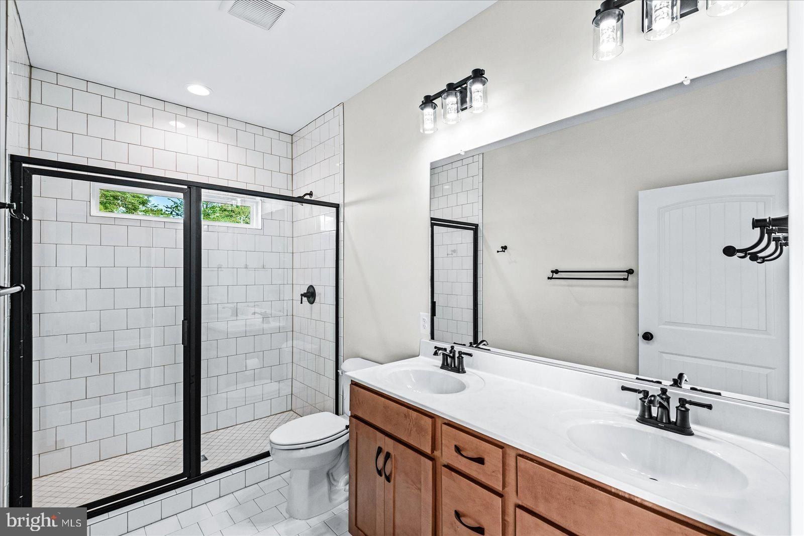 Bancroft Ave Lot 6. Colonial Beach, VA 22443