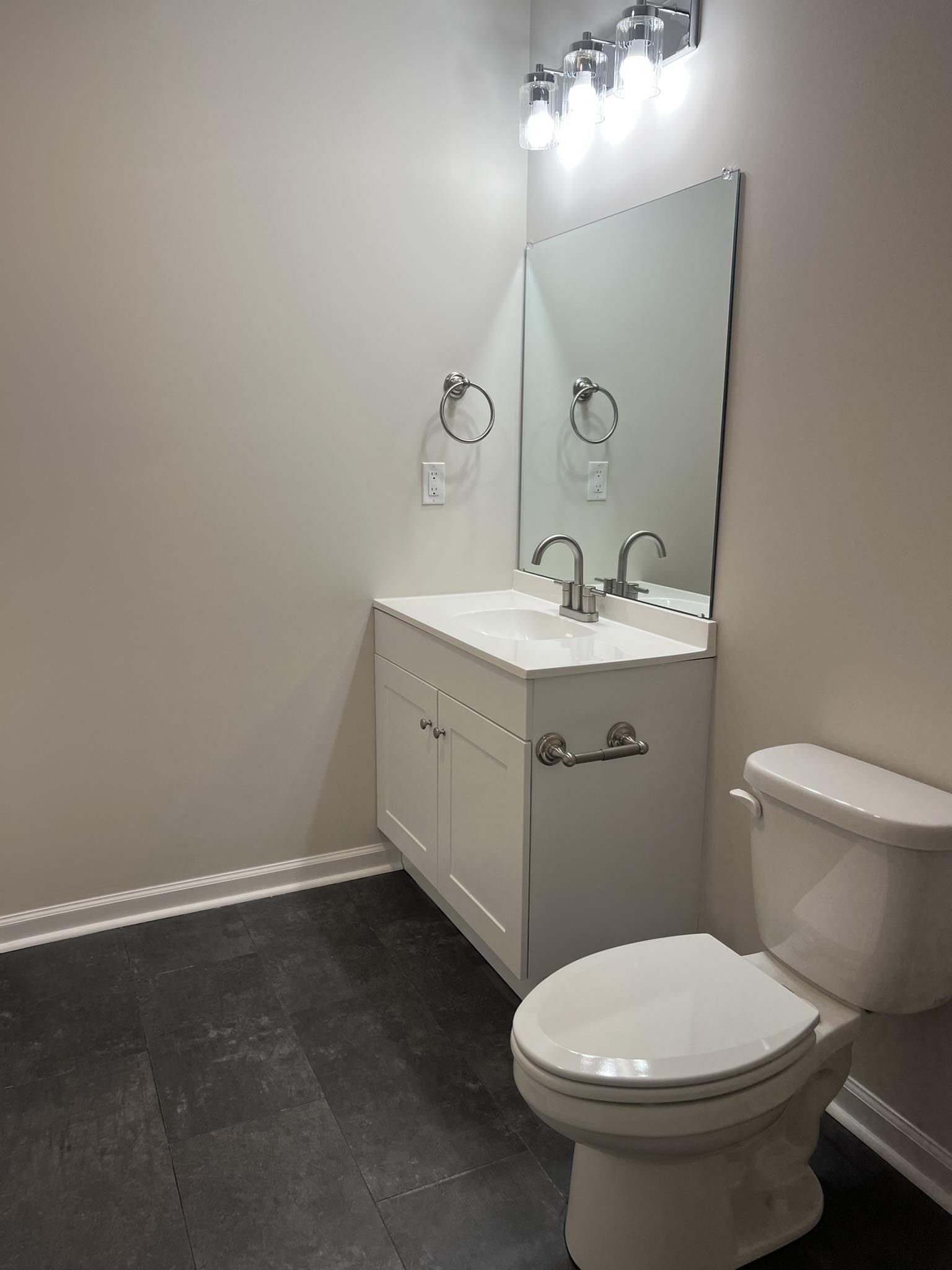 216 Thompson St. Staunton, VA 24401