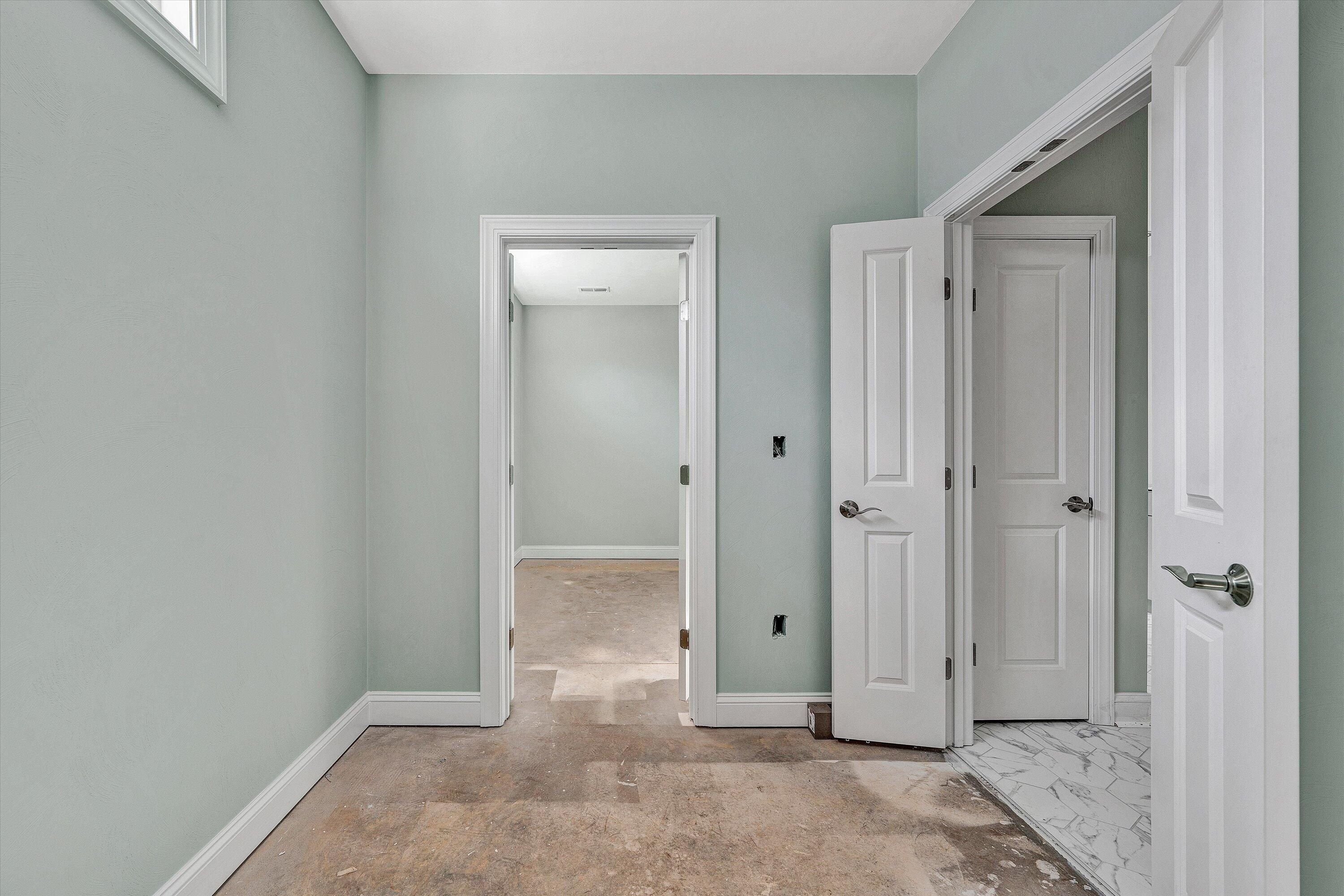 1093 Jewel Trl. Moneta, VA 24121