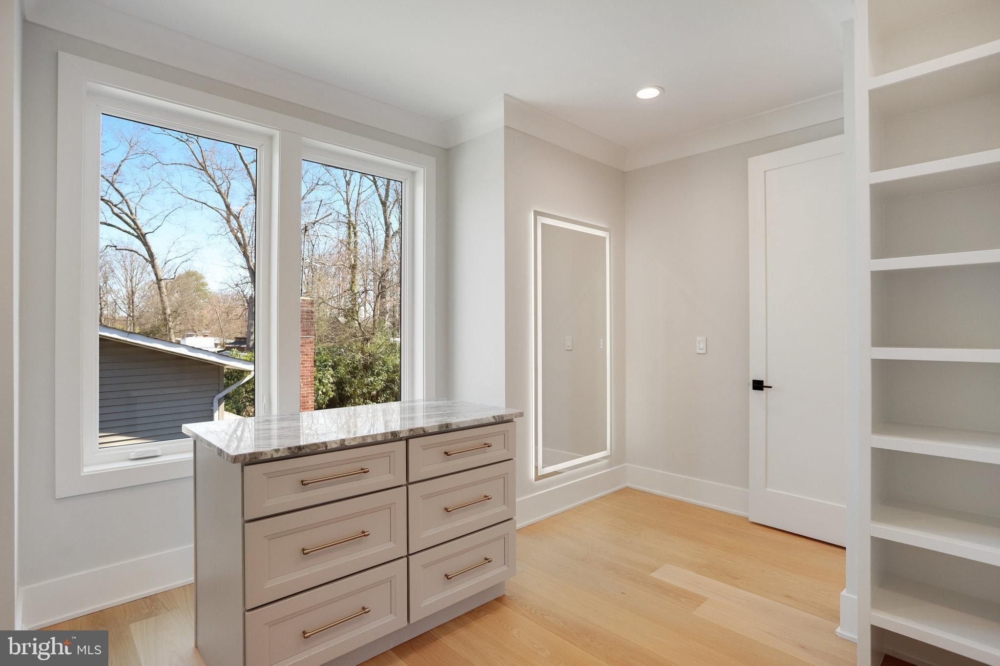 4403 Andes Drive. Fairfax, VA 22030