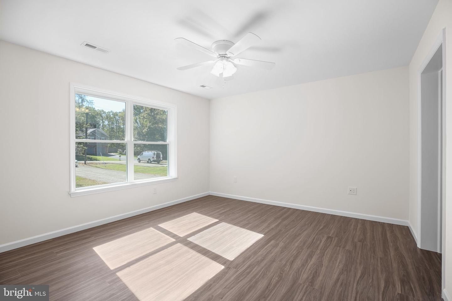 22 Breezy Hill Dr. Stafford, VA 22556