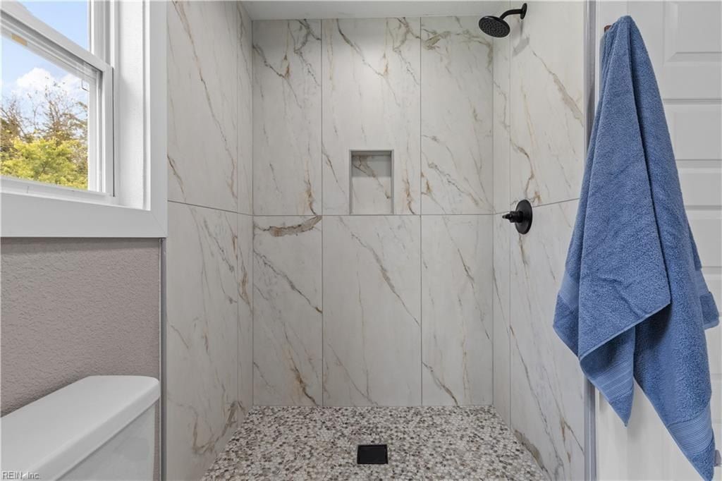 2118 Chestnut Avenue. Newport News, VA 23607