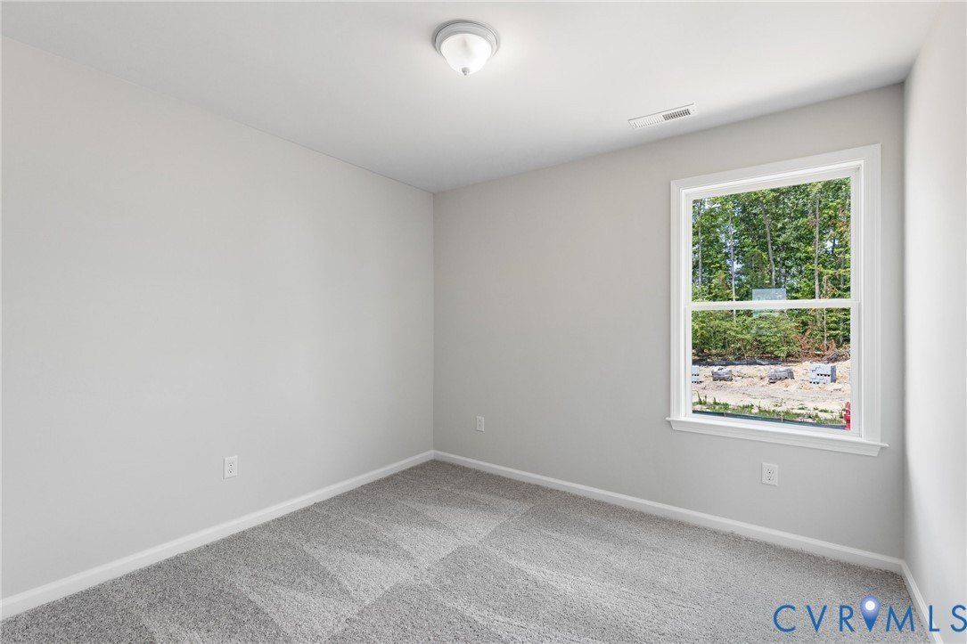 137 Bellevue Terrace. Aylett, VA 23009