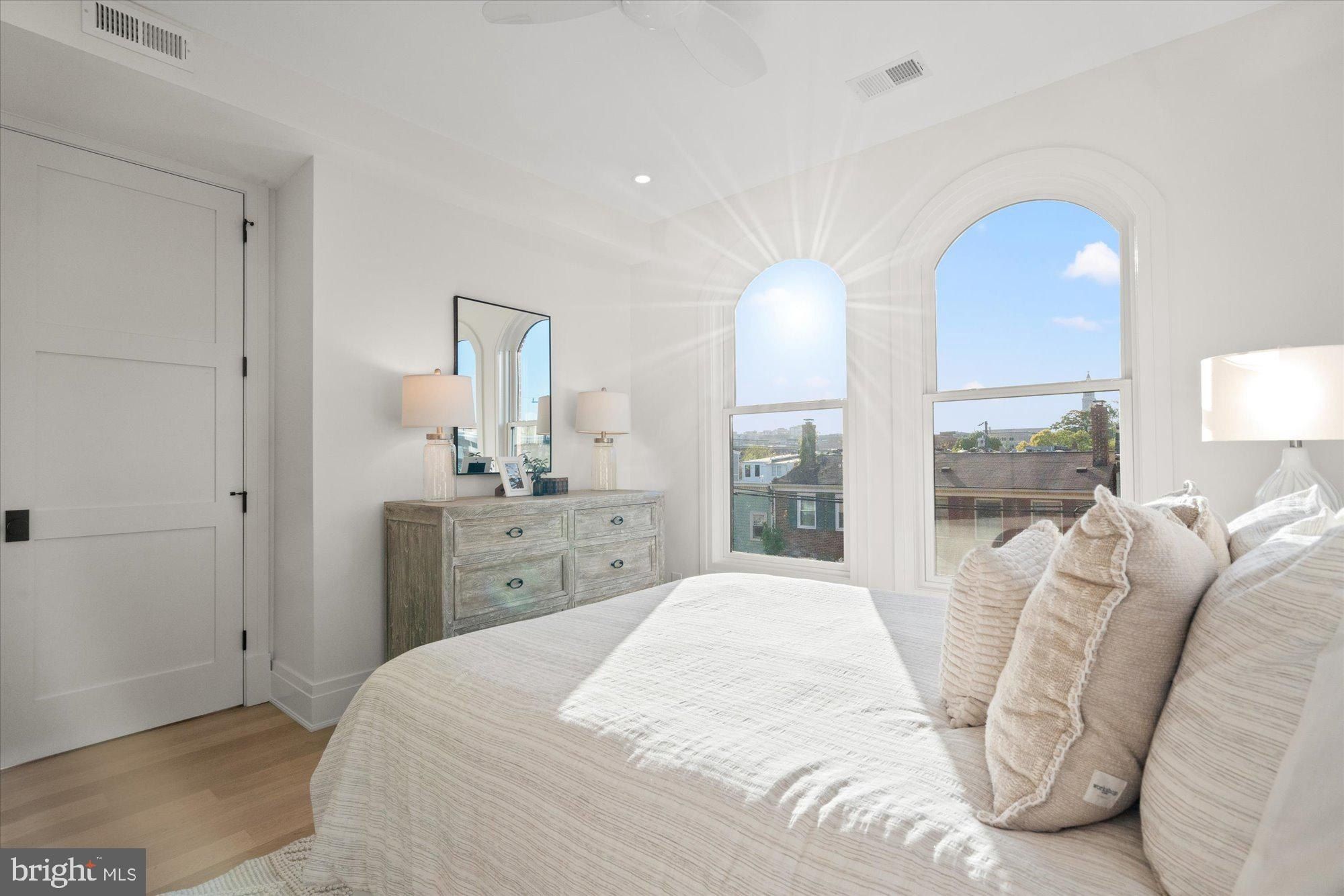 107 N West. Alexandria, VA 22314